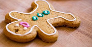 Looking for a quick and easy gift for your students this holiday season? Check out this free gingerbread playdough mat!